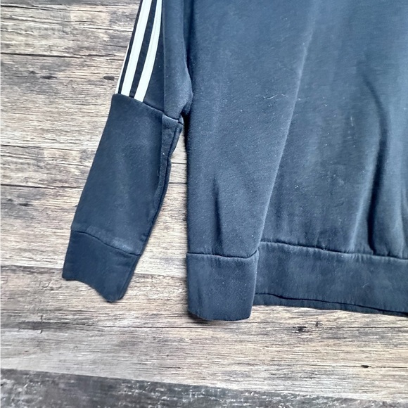 Adidas Black Crewneck Sweatshirt with Iconic Stripes - Picture 9 of 9